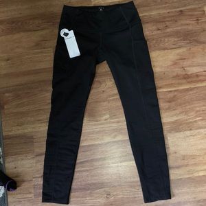 BRAND NEW Leggings